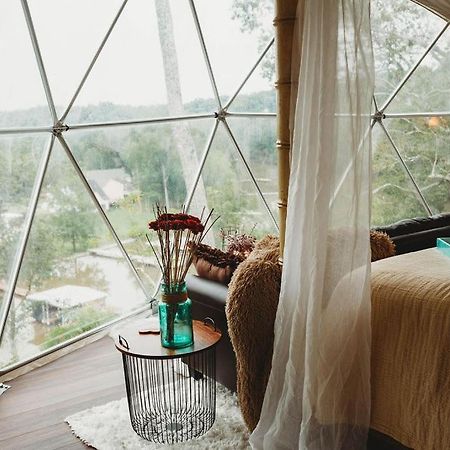 Отель Waterfront Luxury Glamping Dome Rogersville Экстерьер фото