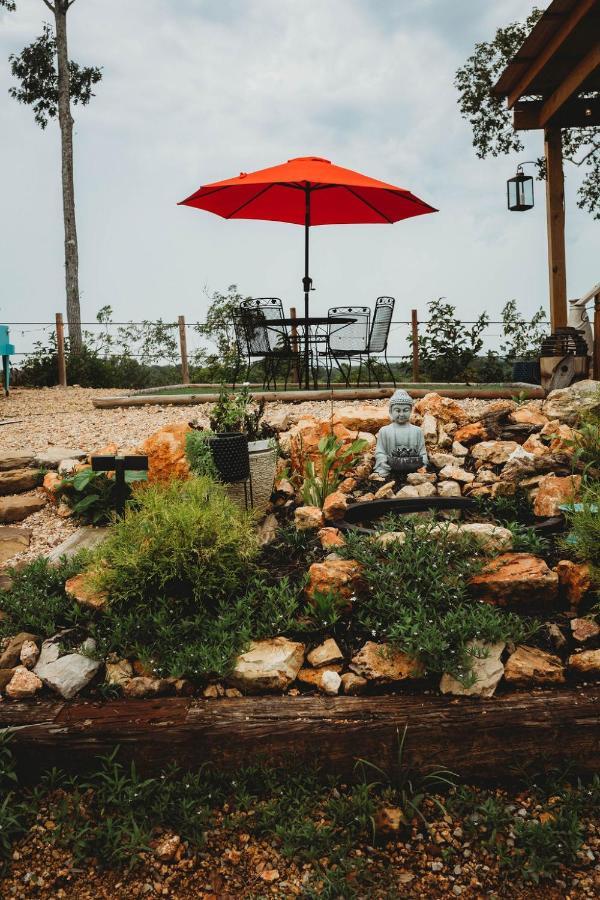 Отель Waterfront Luxury Glamping Dome Rogersville Экстерьер фото